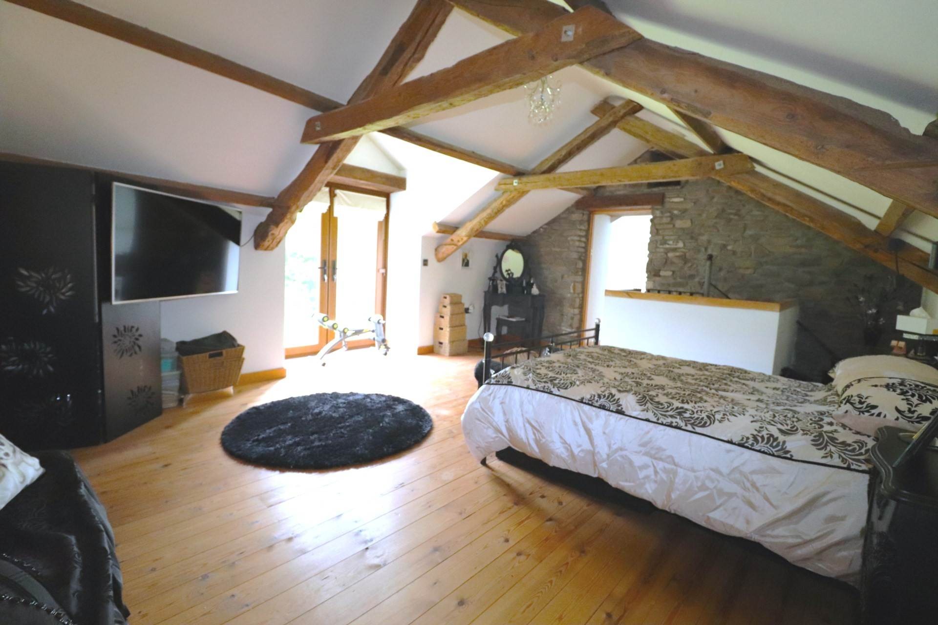 Cwmcarfan, Llanddewi Road image 14