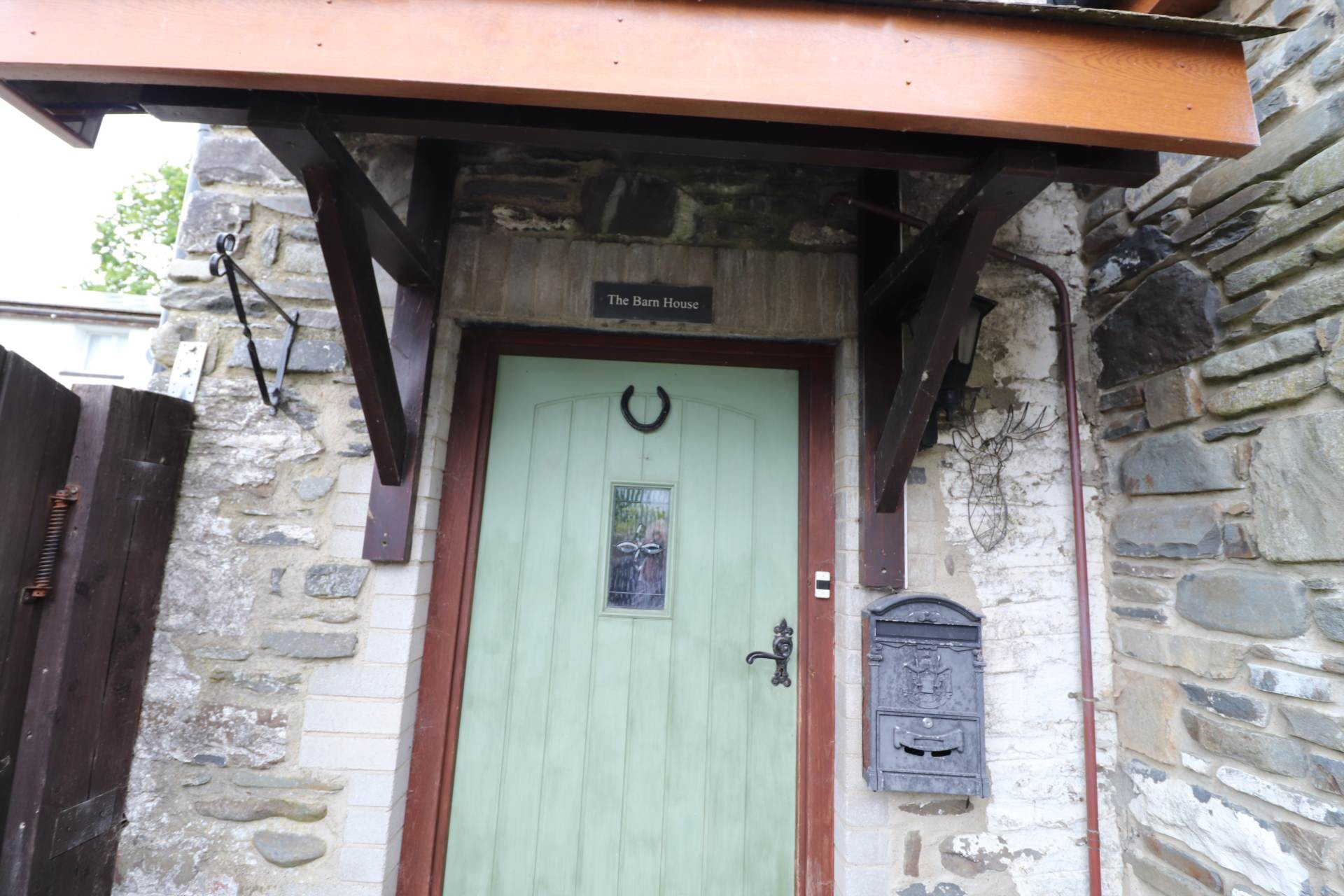 Cwmcarfan, Llanddewi Road image 31