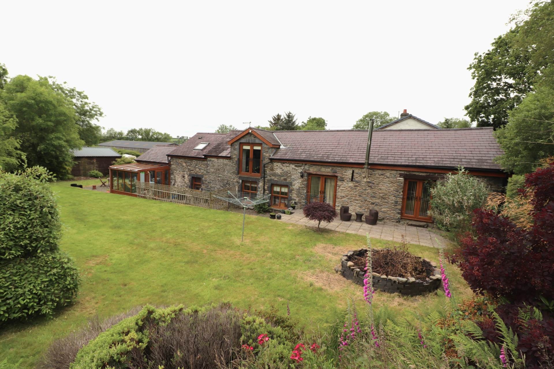 Cwmcarfan, Llanddewi Road image 5