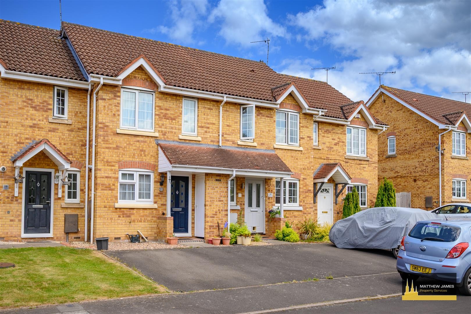 Meadowcroft Close, Tile Hill, Coventry ** TWO DOUBLE BEDROOMS ** image 1