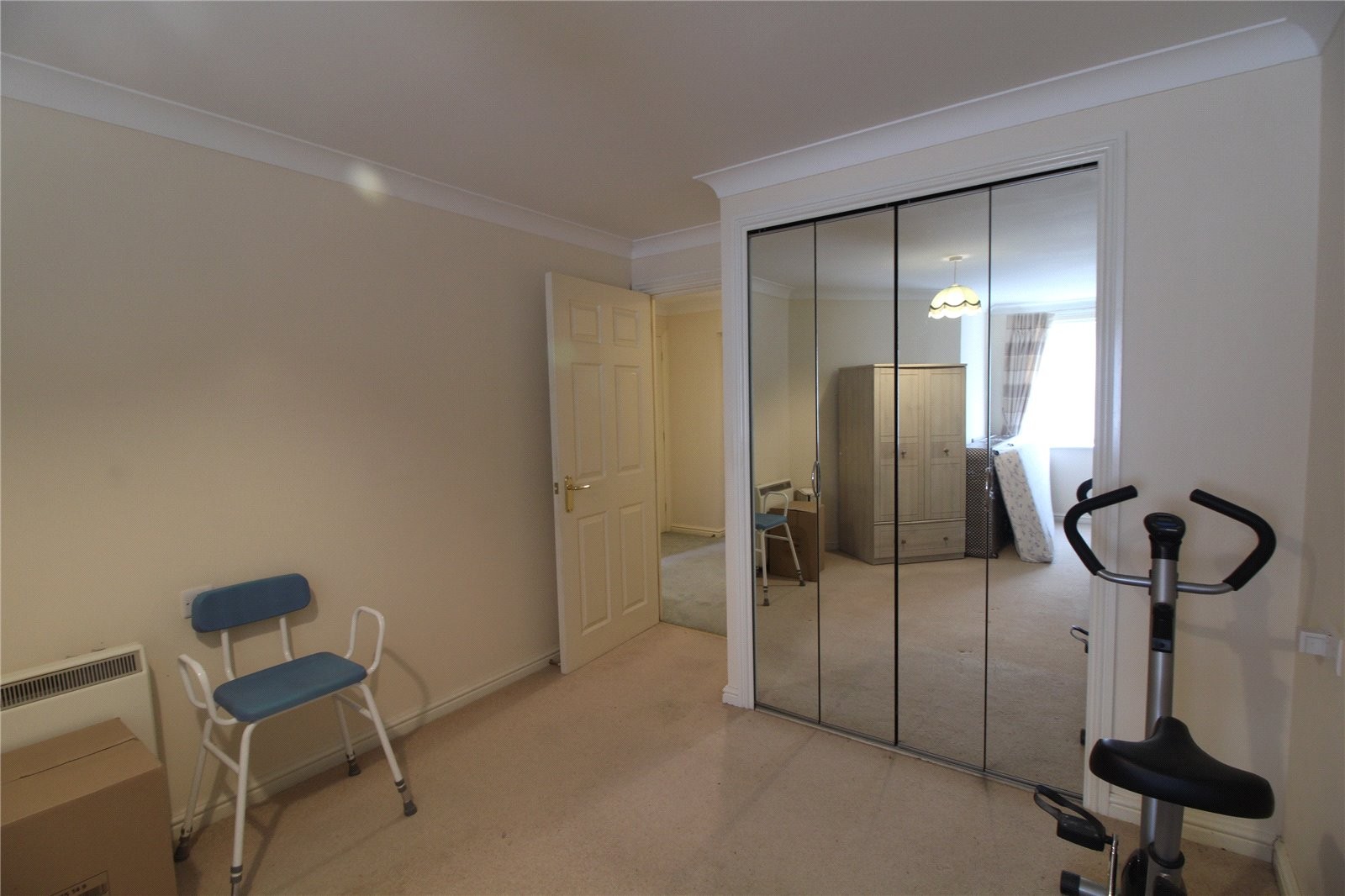 Winchmore Hill Road, London image 4