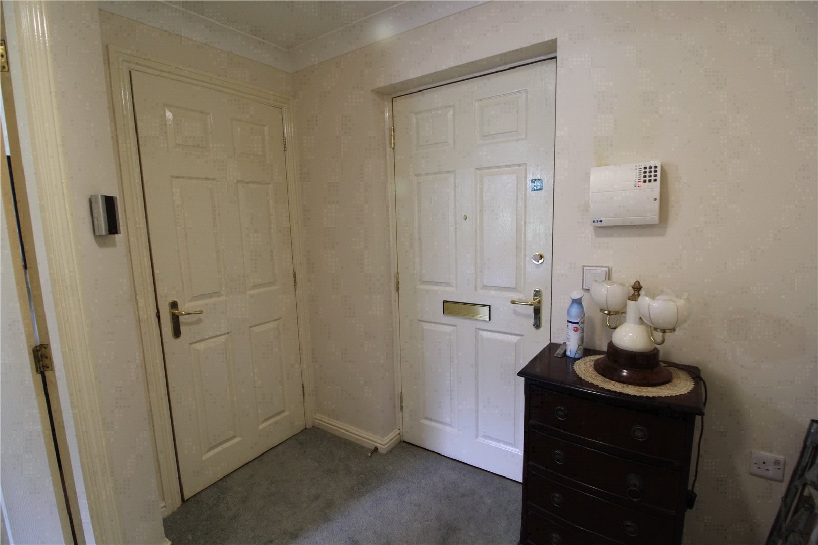 Winchmore Hill Road, London image 9