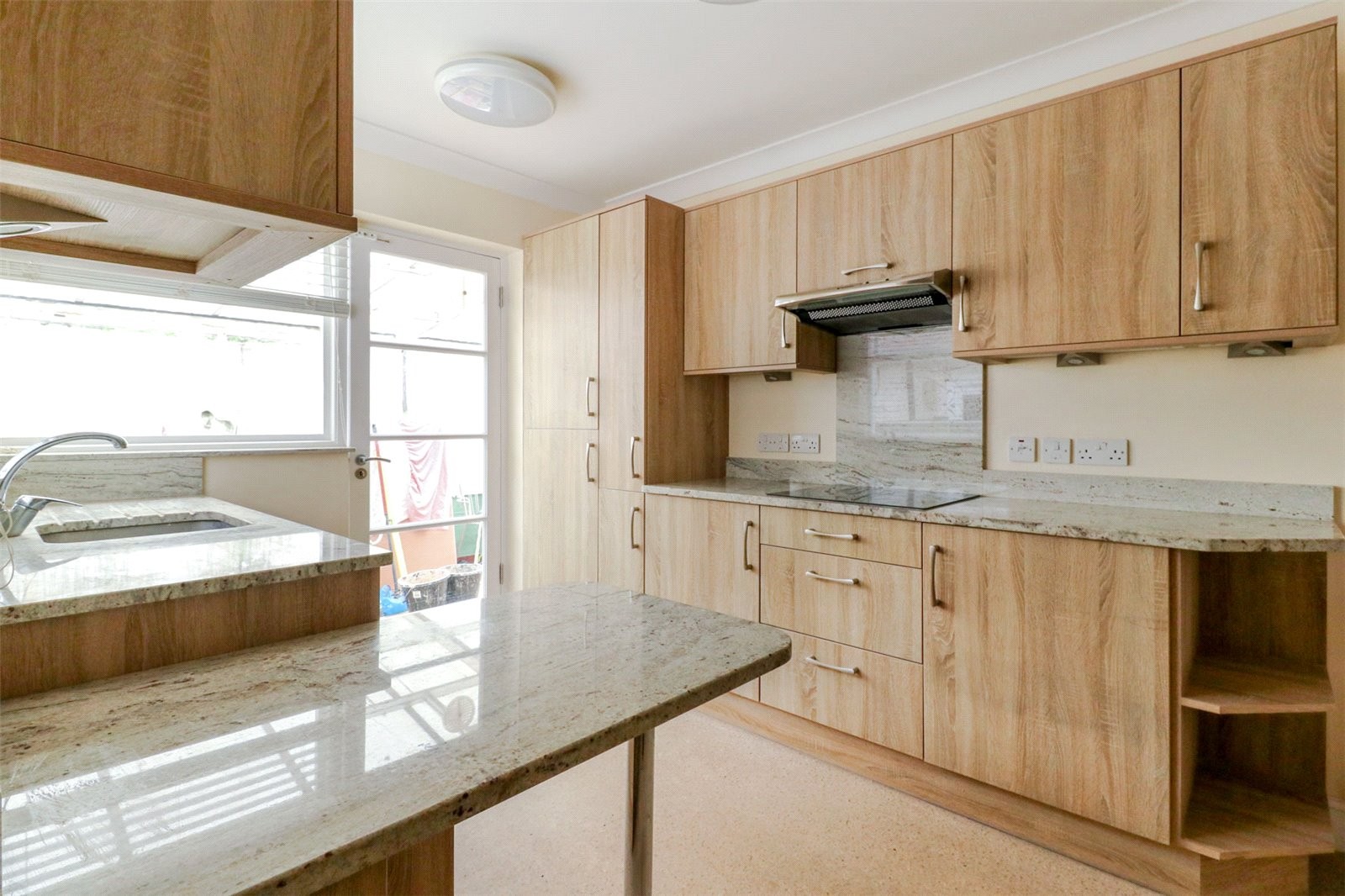 Sunnybank Road, Potters Bar, Hertfordshire image 3