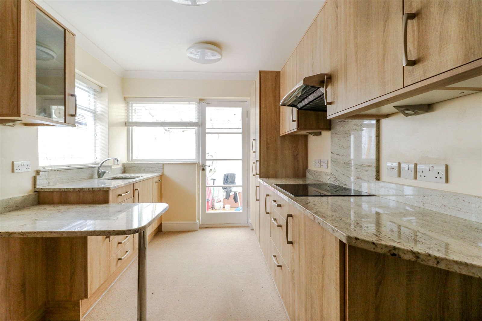 Sunnybank Road, Potters Bar, Hertfordshire image 7