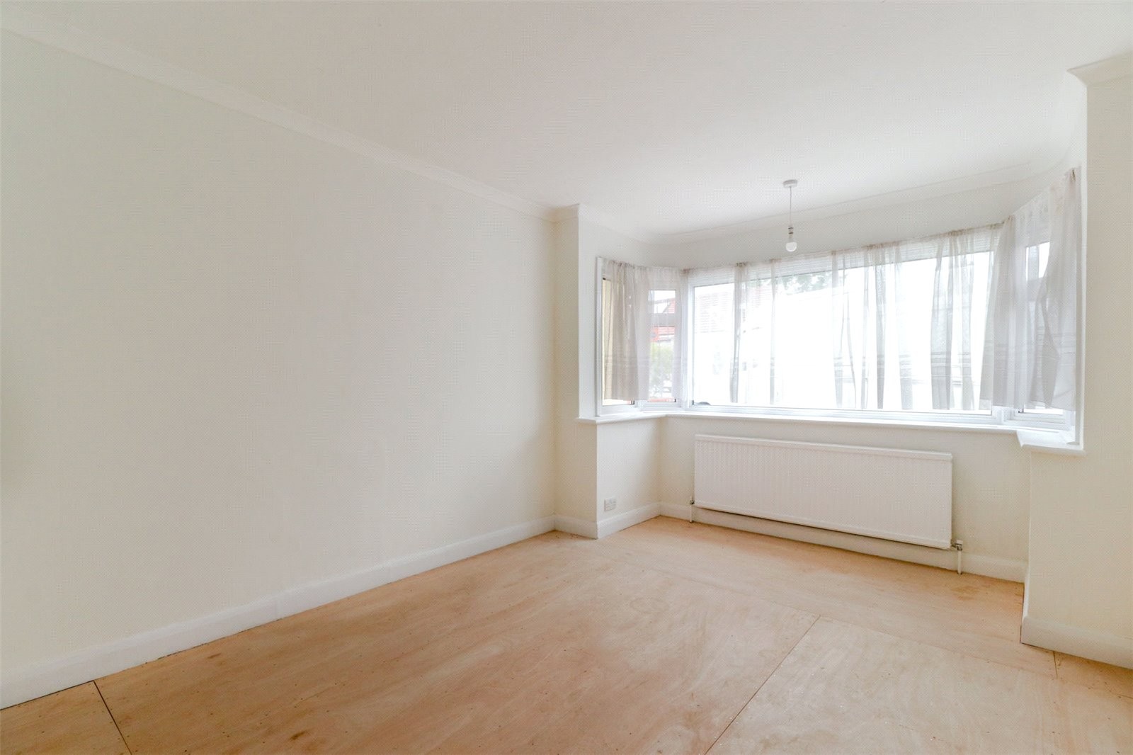 Sunnybank Road, Potters Bar, Hertfordshire image 9