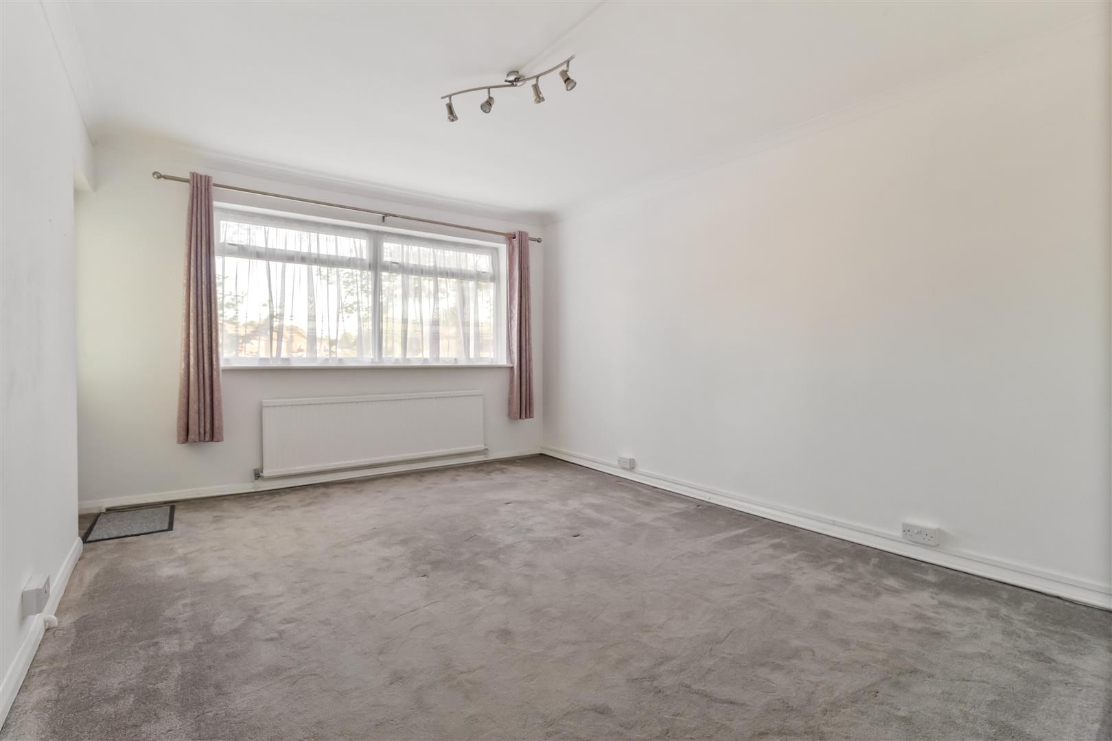 Goring Street, Goring-By-Sea image 10