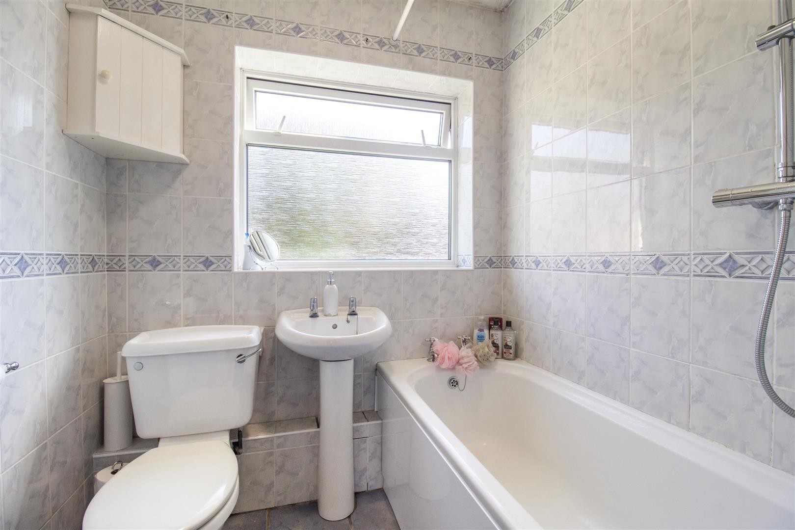 Grenville Avenue, Goring-By-Sea, Worthing image 12