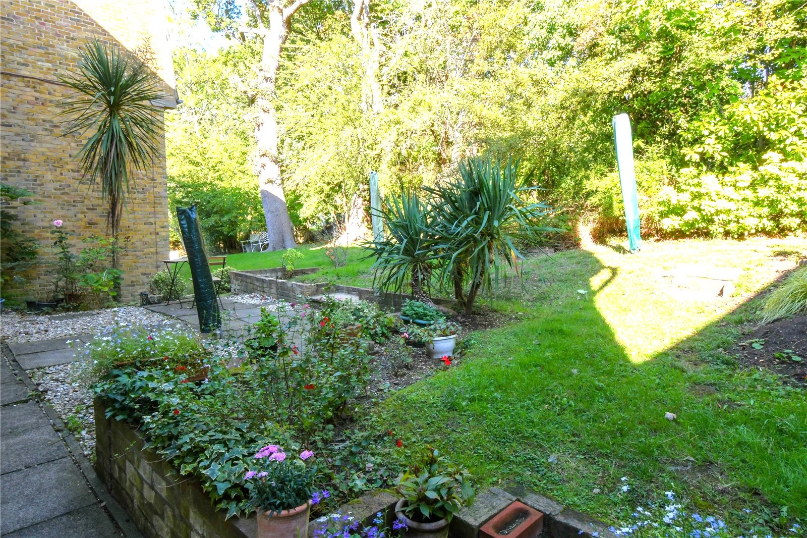 Crofton Way, Enfield, Middlesex image 9