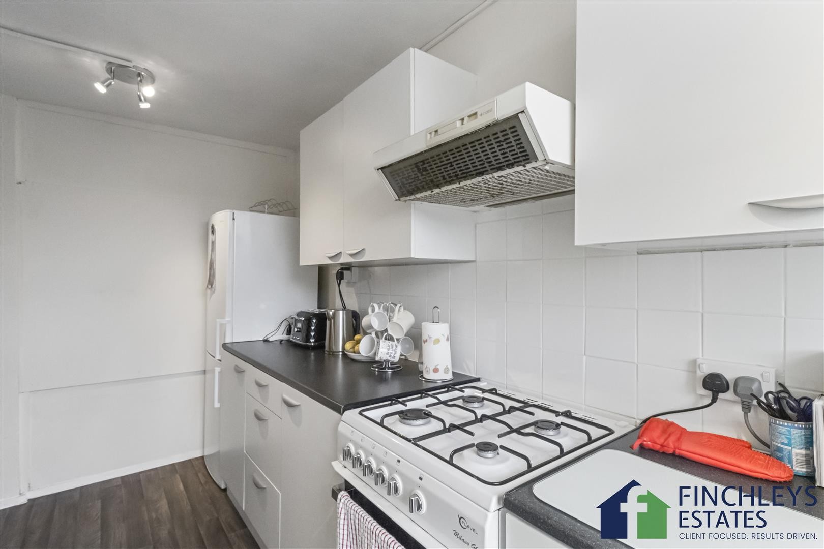 Colman Court, Christchurch Avenue, North Finchley, N12 image 7