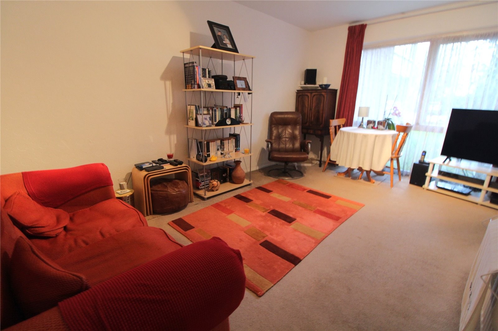 Avalon Close, Enfield, Middlesex image 2