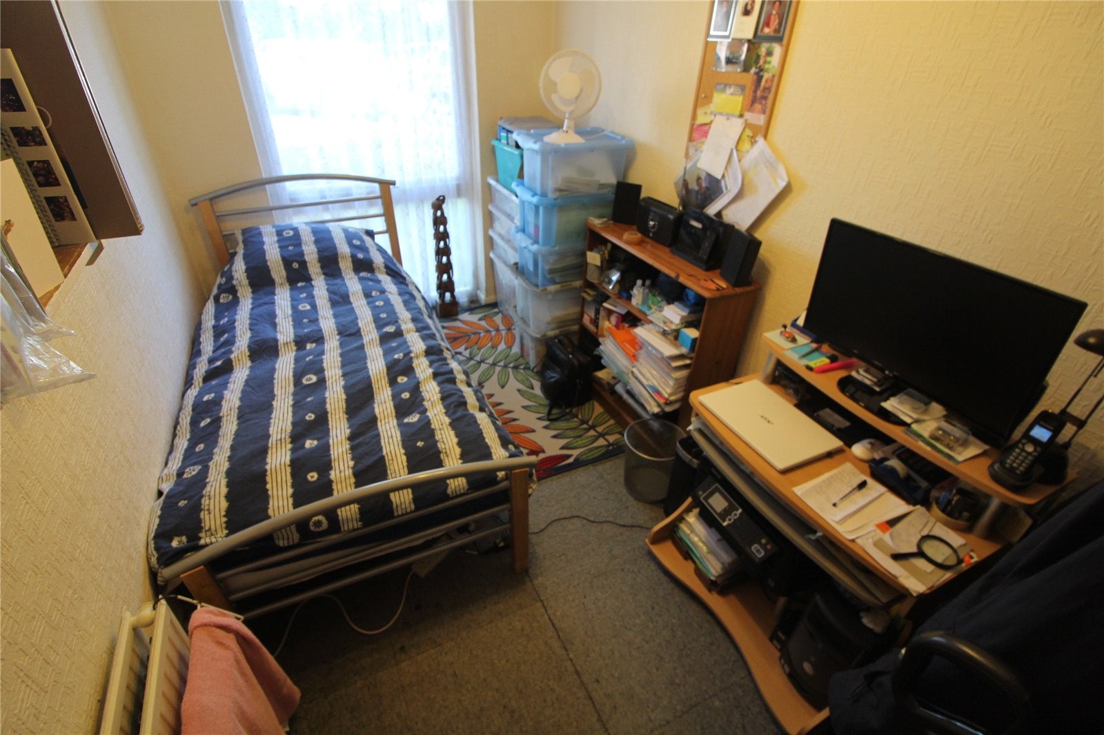 Avalon Close, Enfield, Middlesex image 6