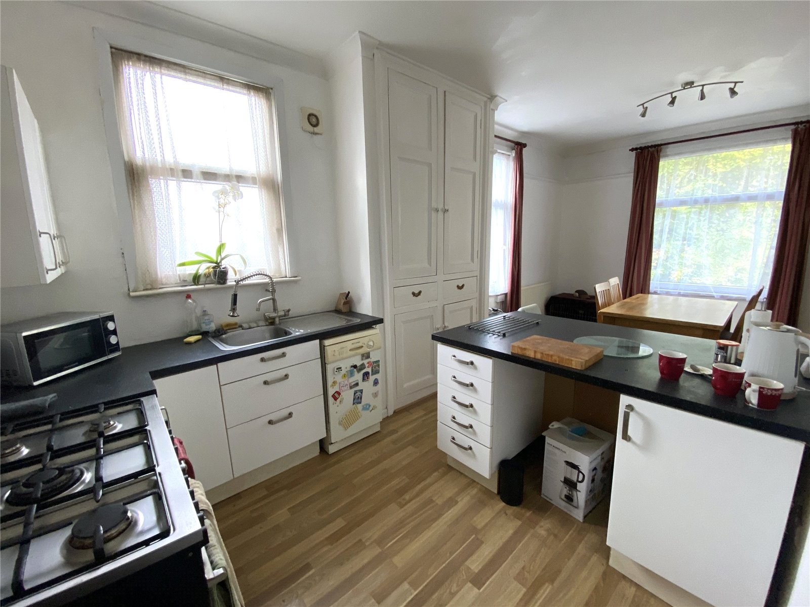 Westheath Avenue, Bodmin, Cornwall image 3