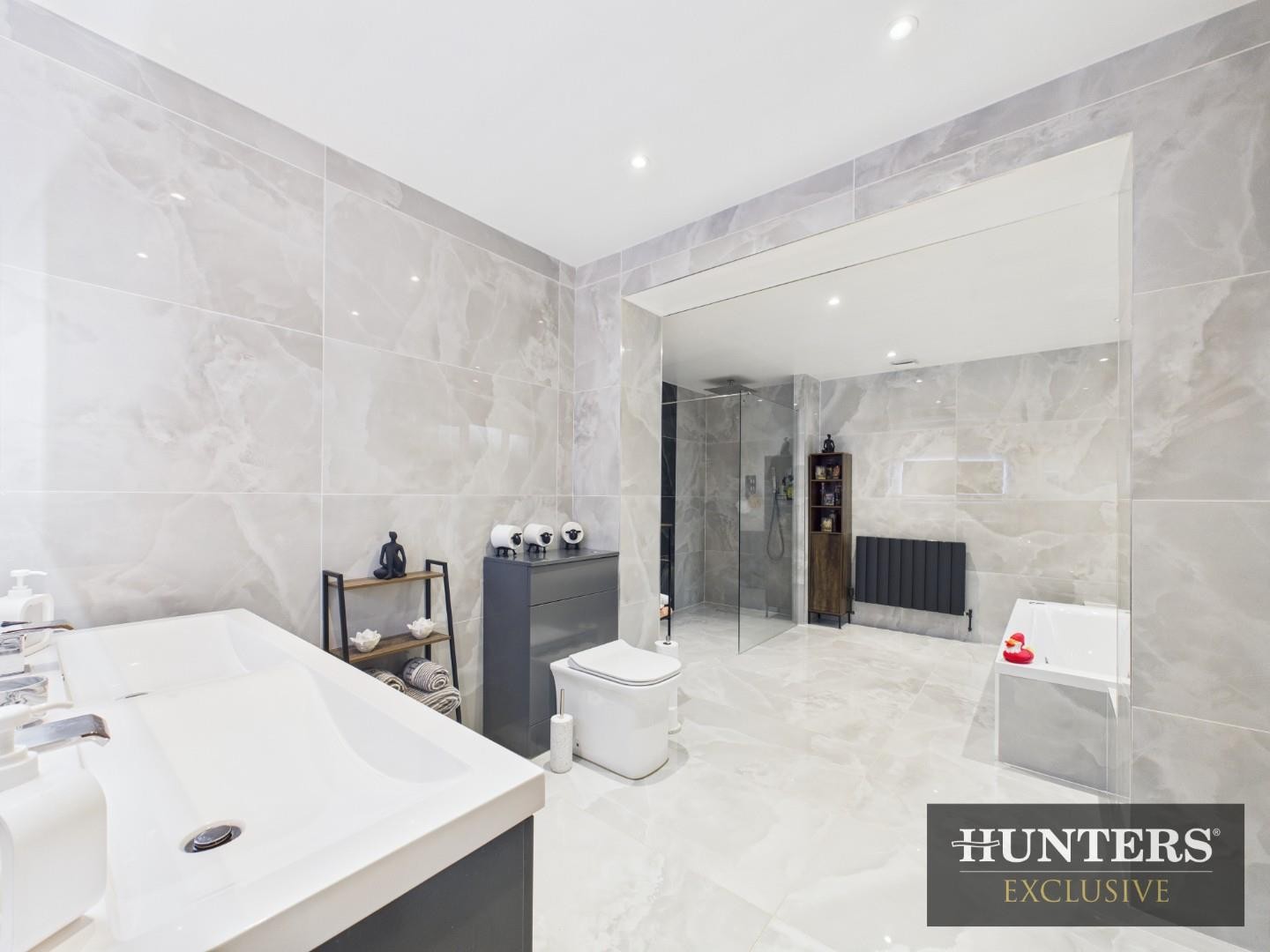 Airy Hill, Filey image 5