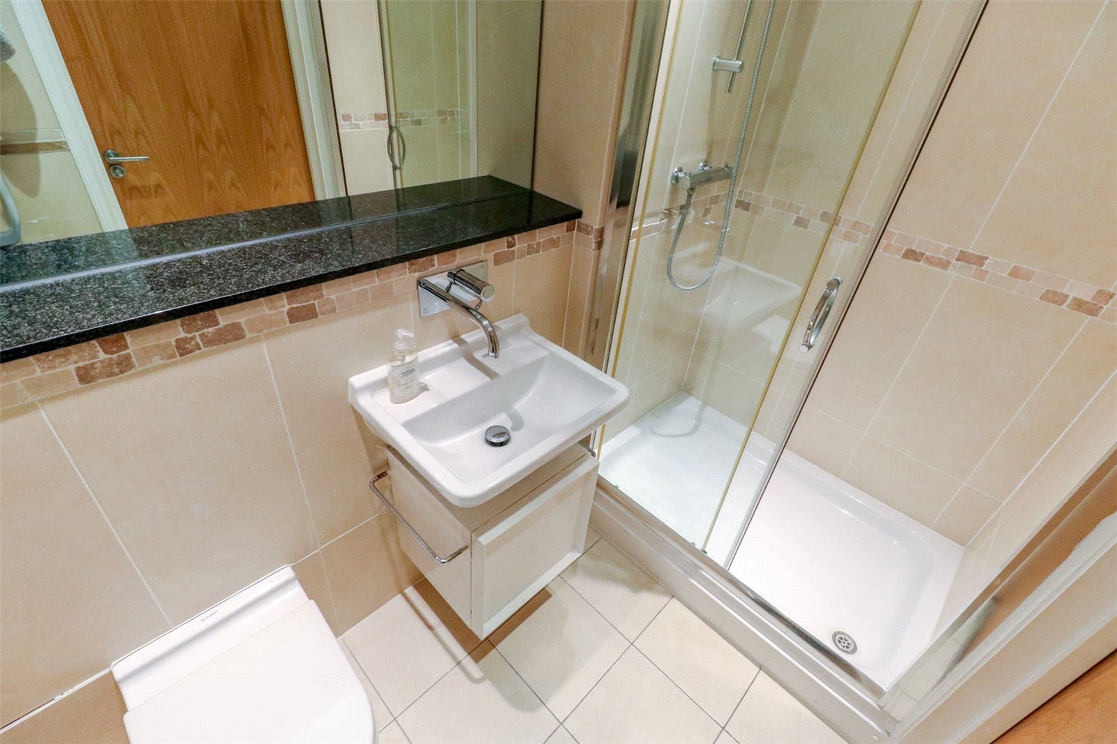 Slades Hill, Enfield, Middlesex image 13