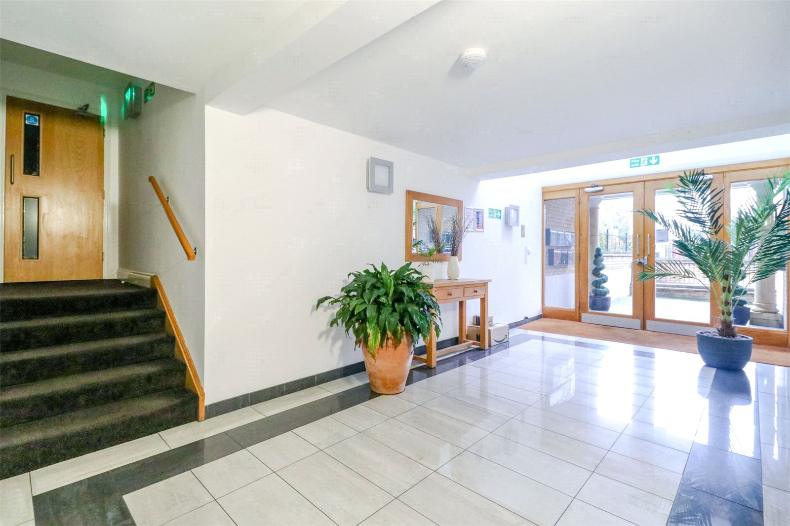 Slades Hill, Enfield, Middlesex image 15