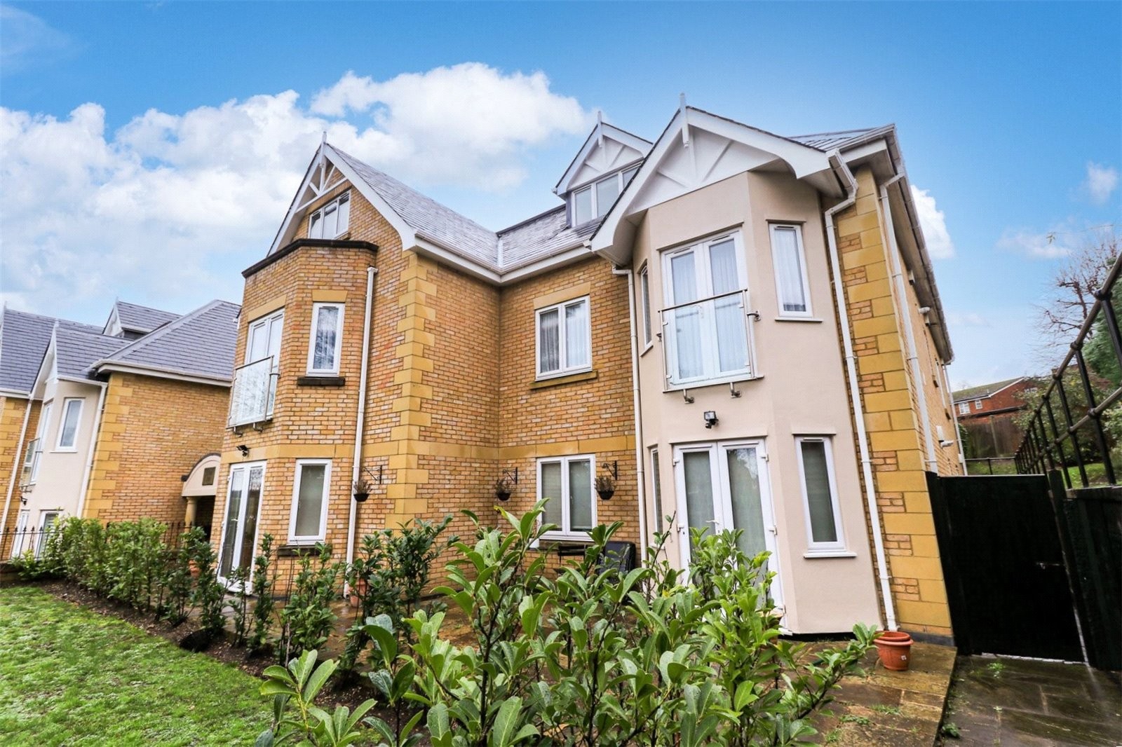 Slades Hill, Enfield, Middlesex image 17