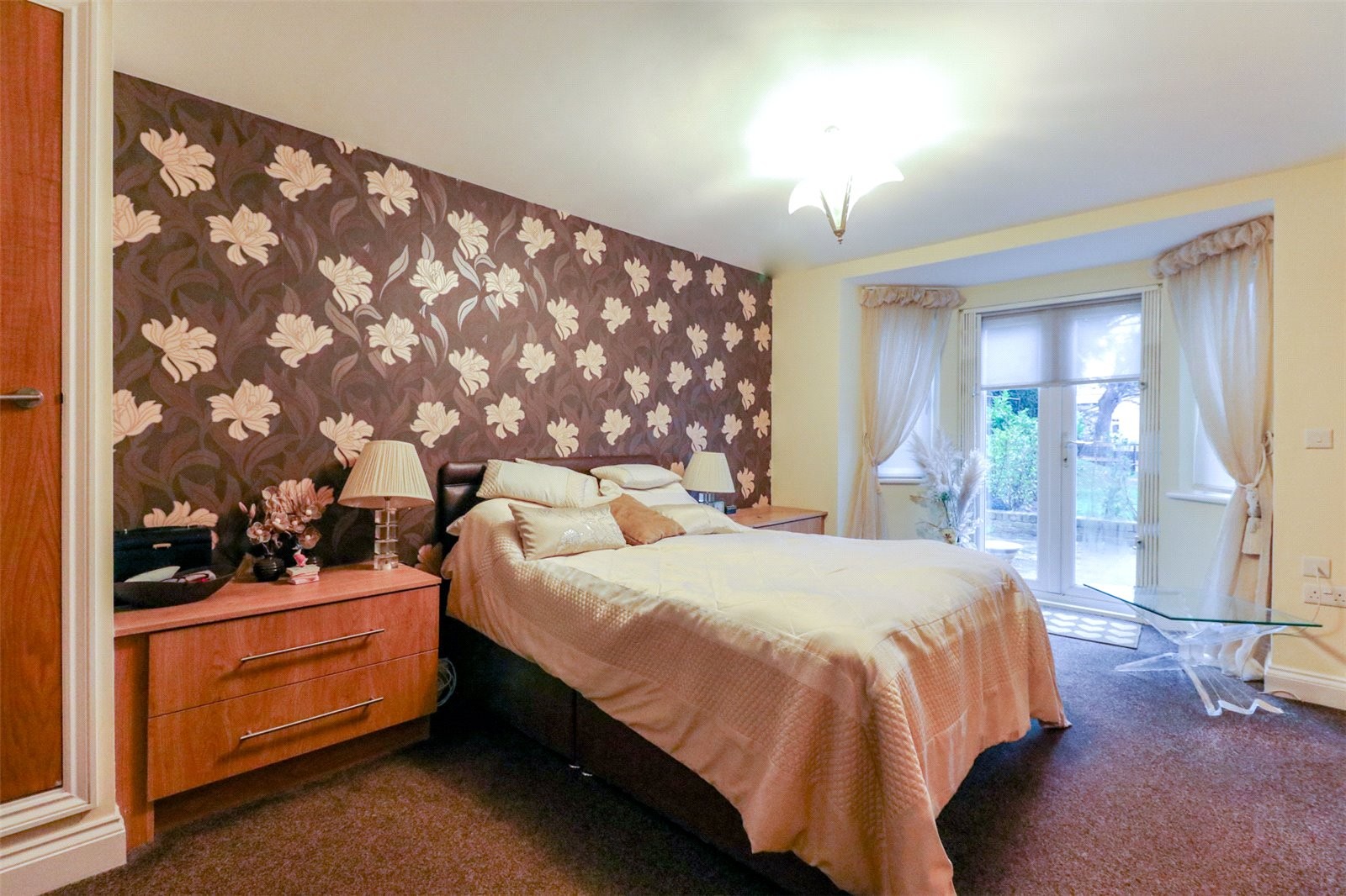 Slades Hill, Enfield, Middlesex image 5