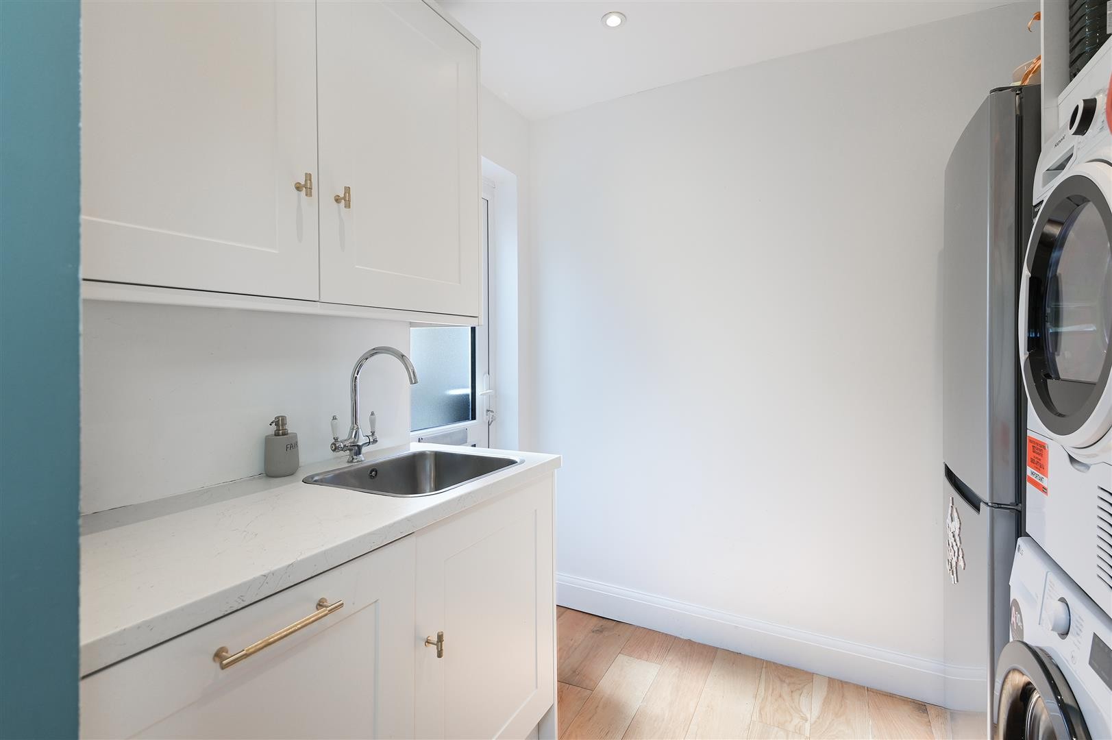 Roundwood Way, Banstead image 4