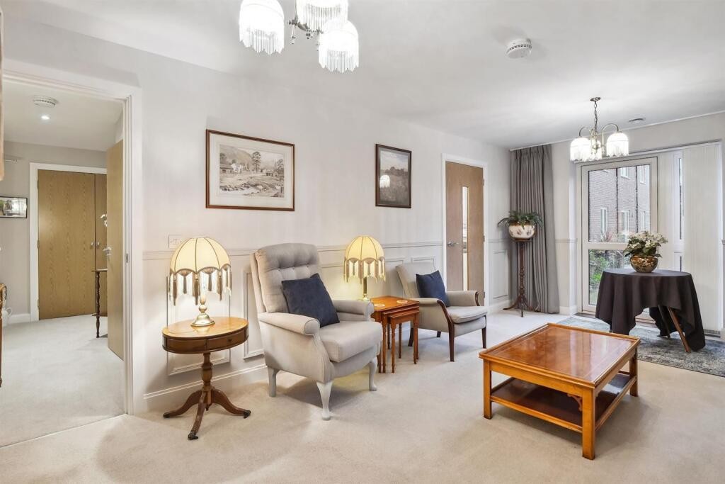 Outwood Lane, Chipstead, Coulsdon image 7