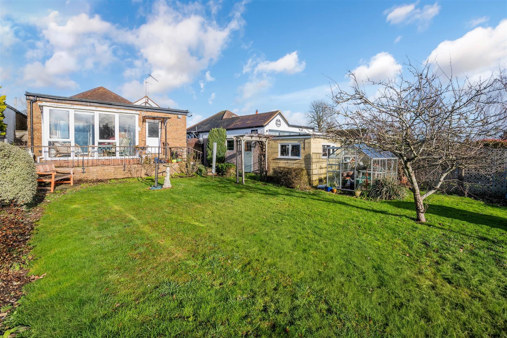 Fairlawn Grove, Banstead image 17