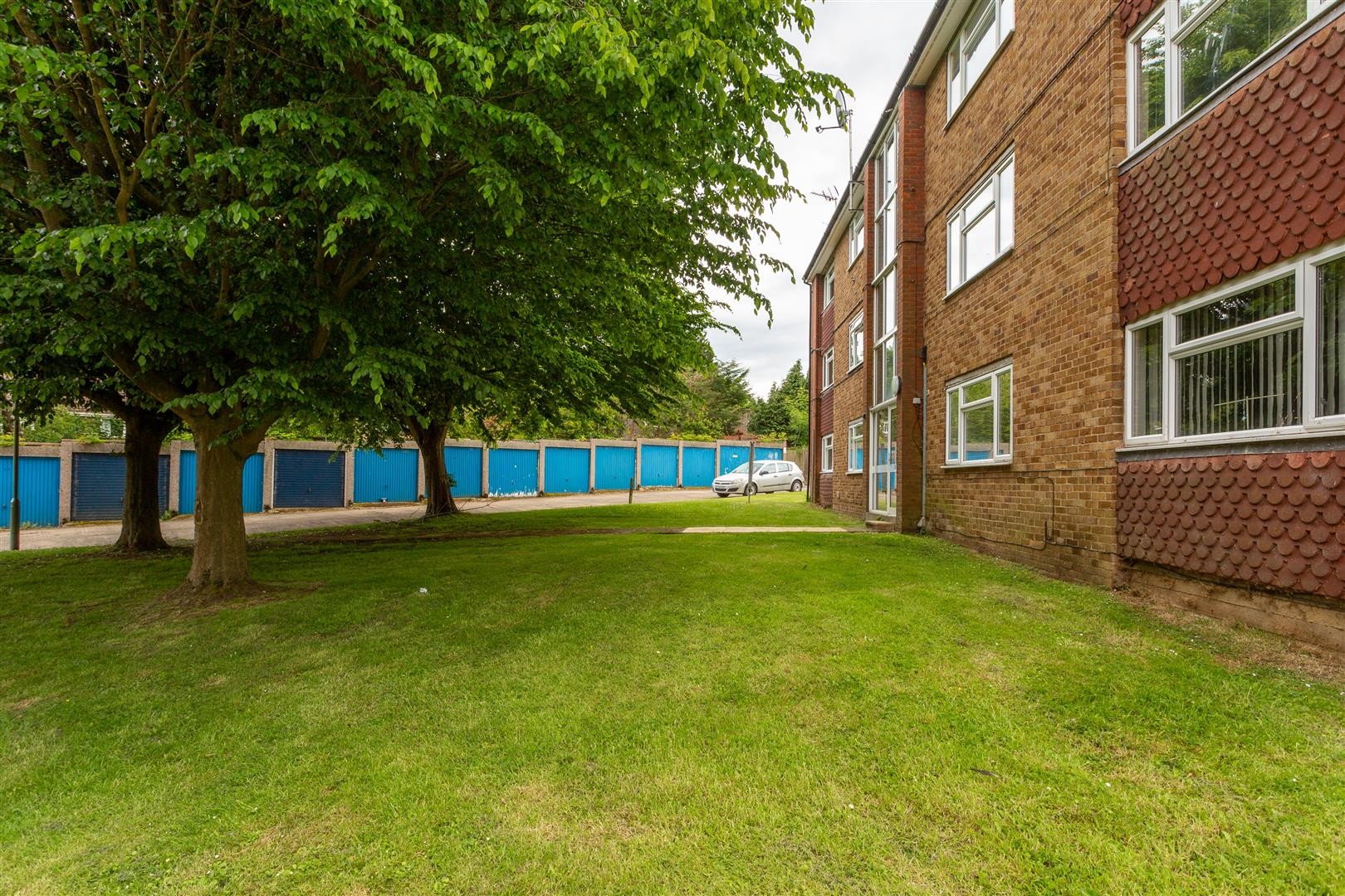 Merrymeet, Banstead image 11