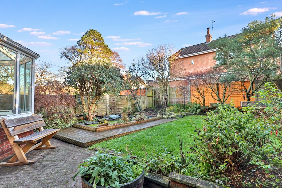 Edgecombe Drive, Darlington, DL3 image 12