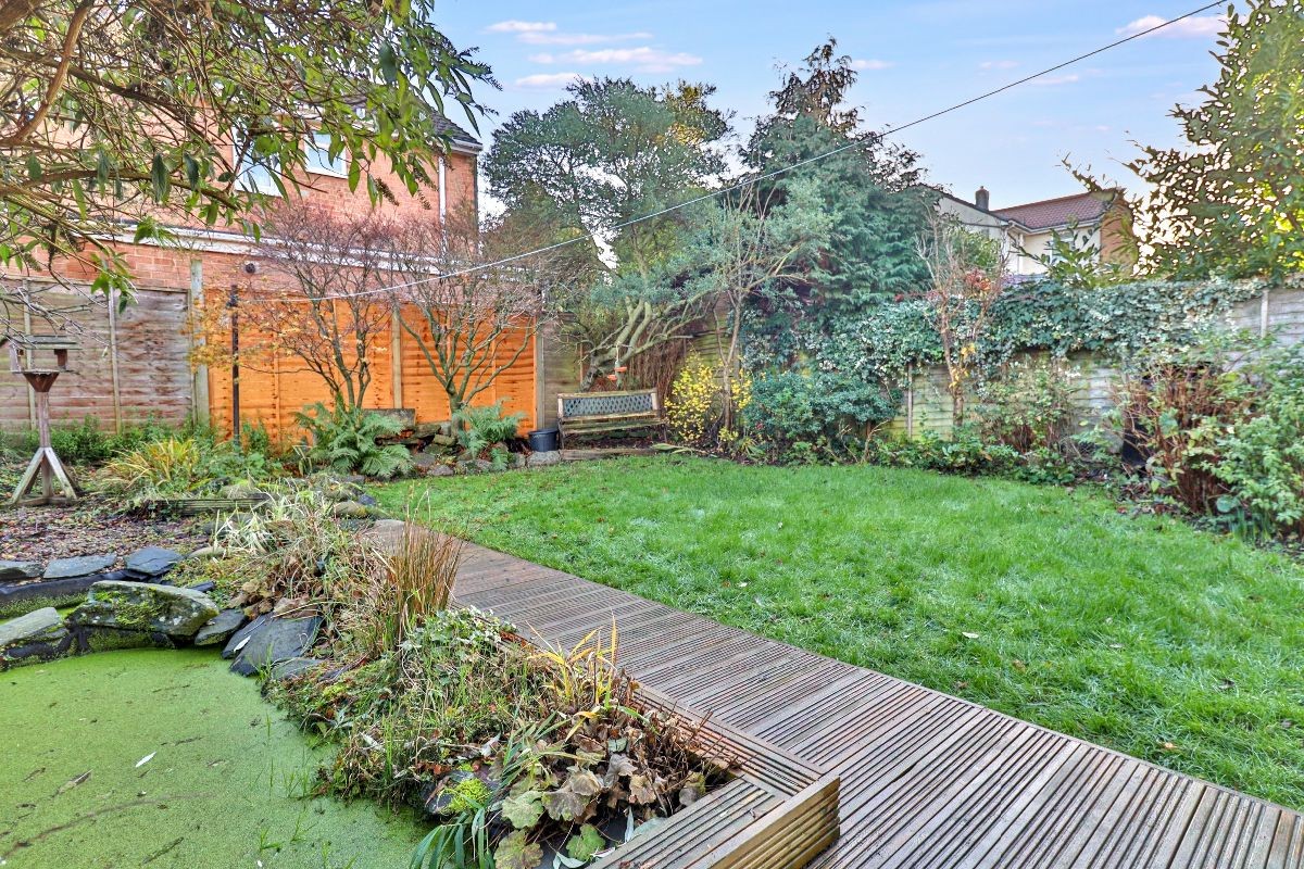 Edgecombe Drive, Darlington, DL3 image 13