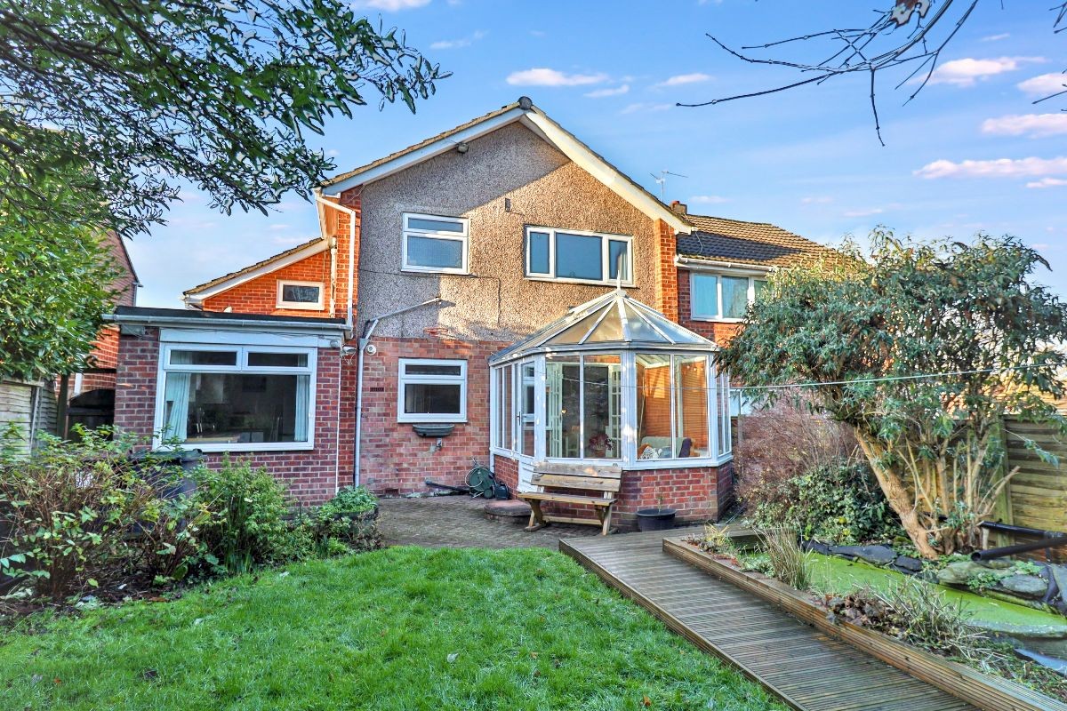 Edgecombe Drive, Darlington, DL3 image 14