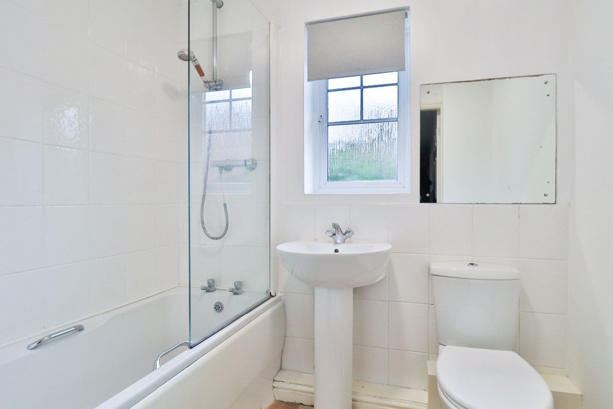 Appleby Close, Darlington image 6