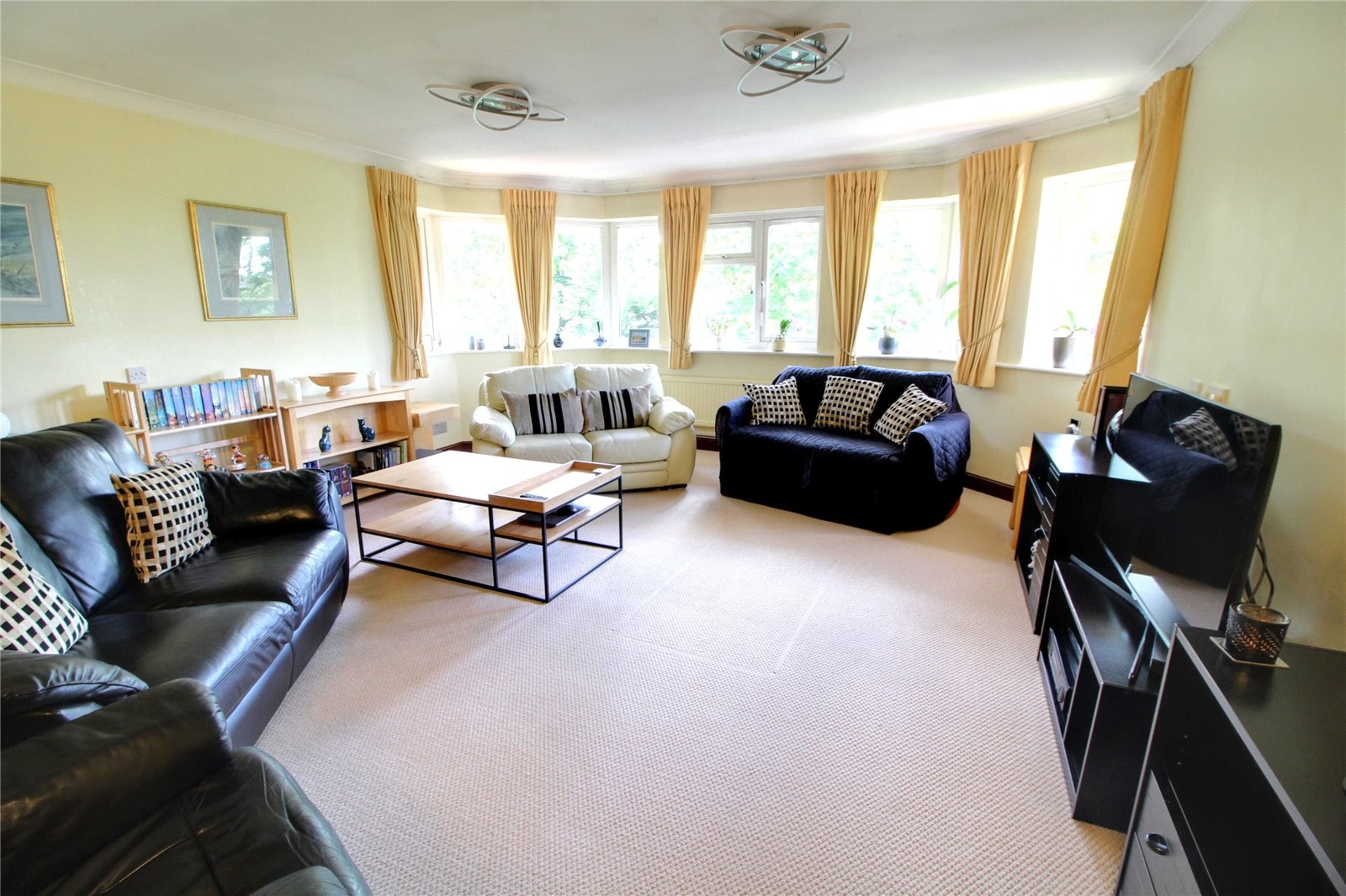 Cavell Drive, Enfield, Middlesex image 2