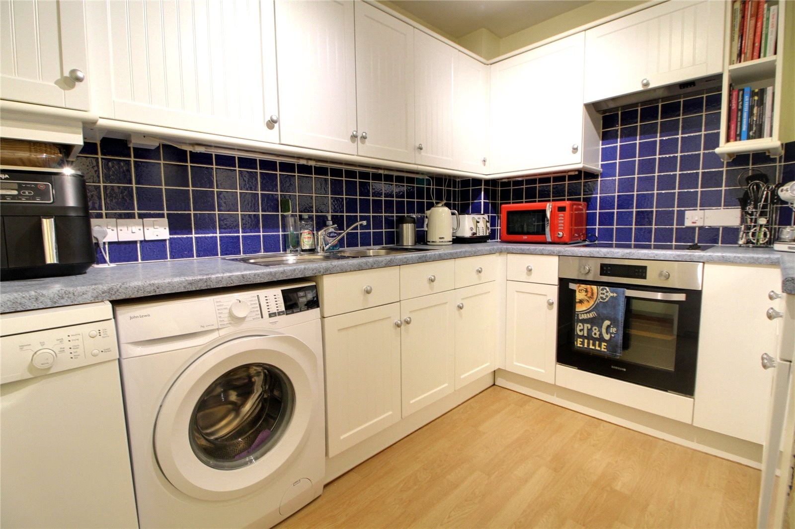 Cavell Drive, Enfield, Middlesex image 7