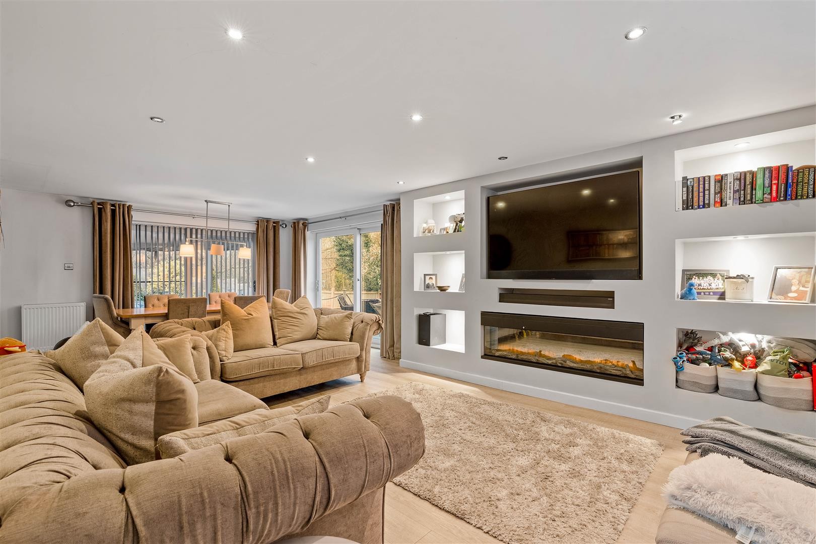 Milford Close, Allesley Village, Coventry image 2