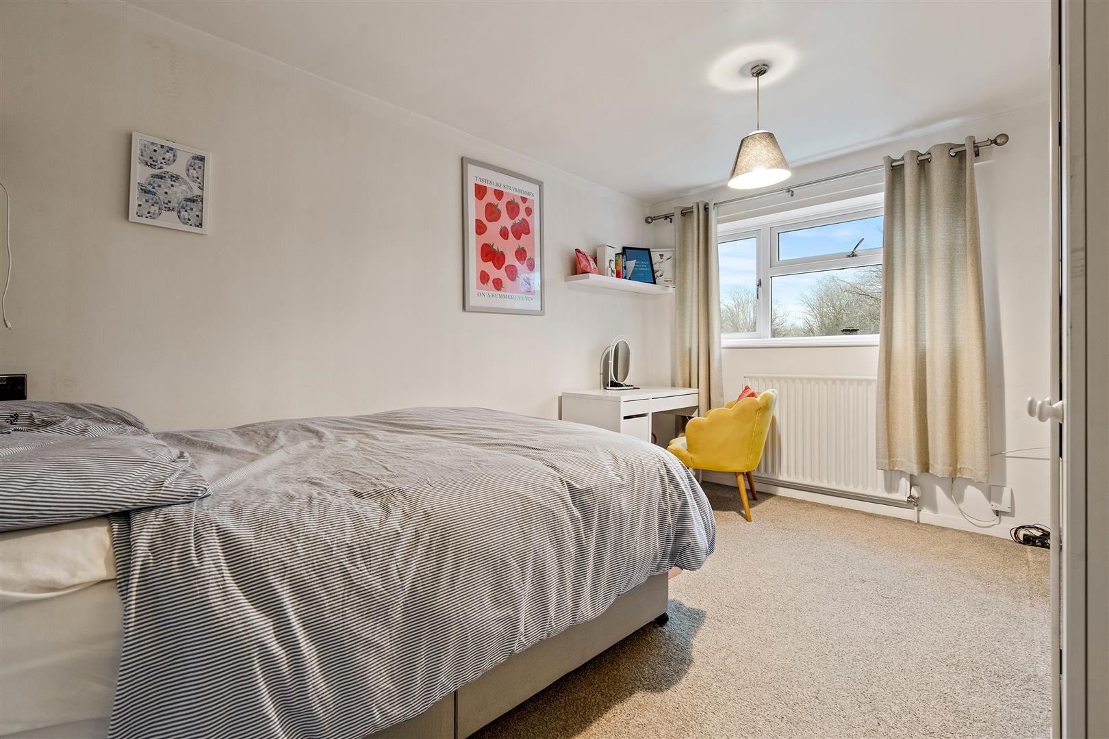 Milford Close, Allesley Village, Coventry image 17