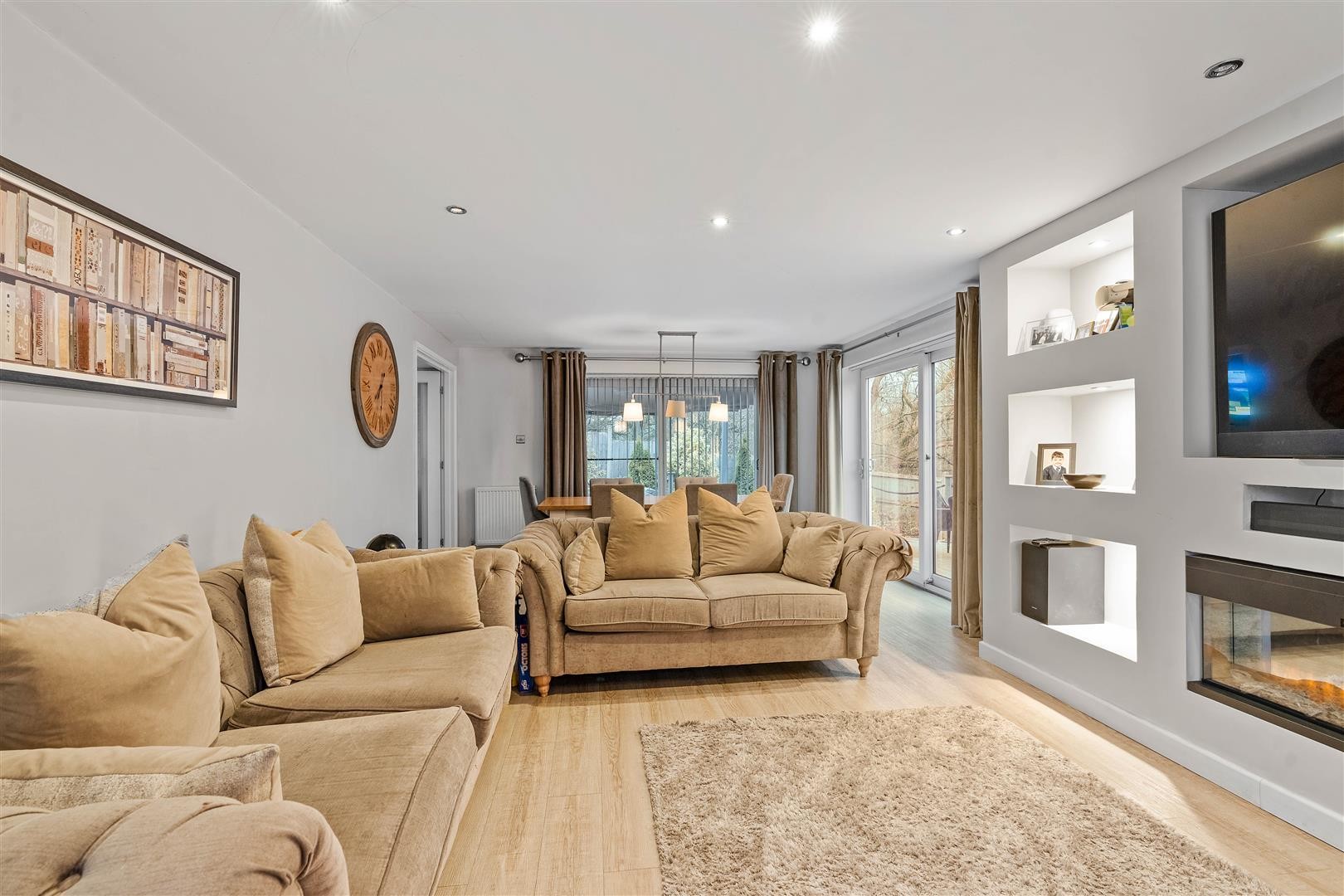 Milford Close, Allesley Village, Coventry image 8