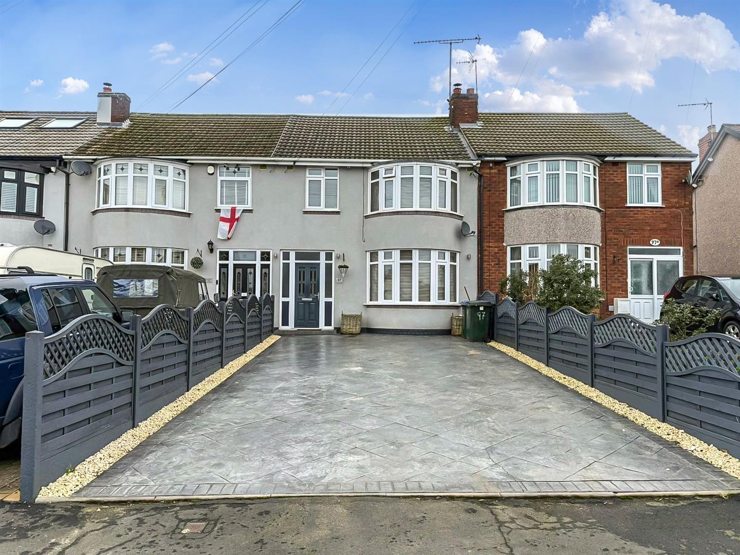 Lentons Lane, Aldermans Green, Coventry * BEAUTIFUL THROUGHOUT * image 2