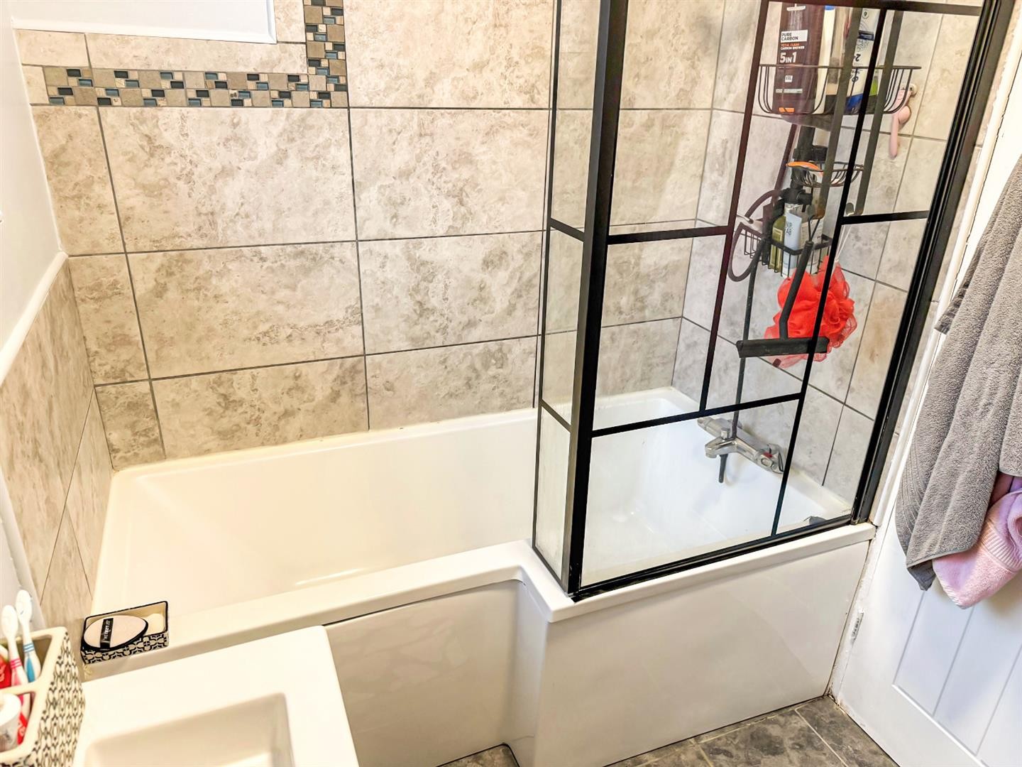 Lentons Lane, Aldermans Green, Coventry * BEAUTIFUL THROUGHOUT * image 17