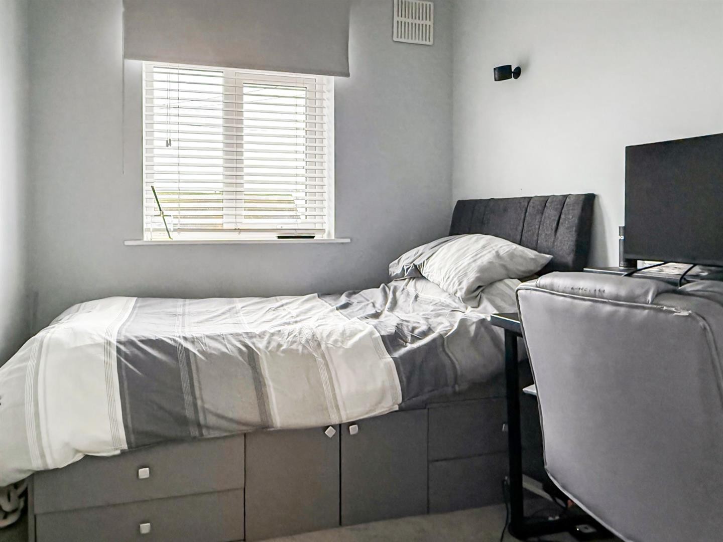 Lentons Lane, Aldermans Green, Coventry * BEAUTIFUL THROUGHOUT * image 18