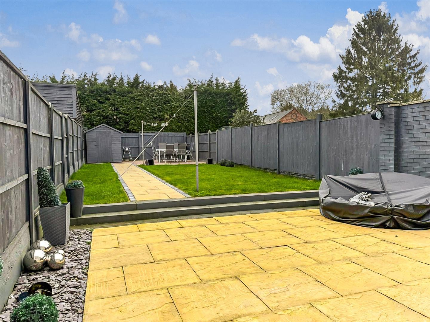 Lentons Lane, Aldermans Green, Coventry * BEAUTIFUL THROUGHOUT * image 8