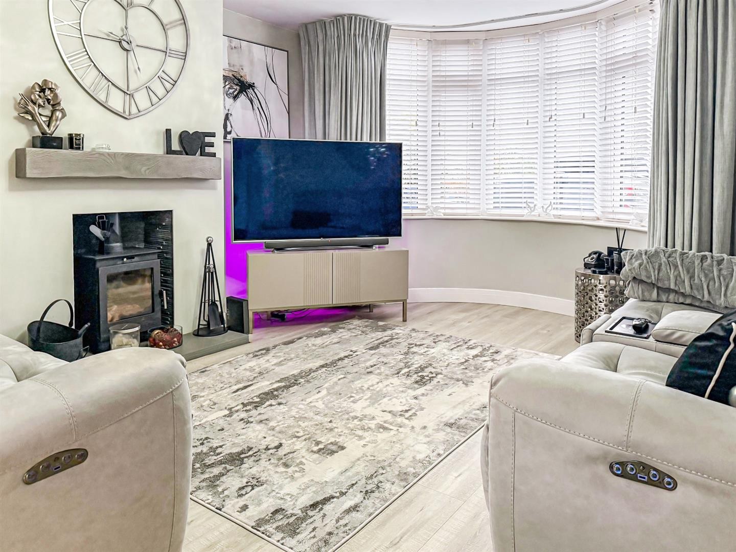 Lentons Lane, Aldermans Green, Coventry * BEAUTIFUL THROUGHOUT * image 9