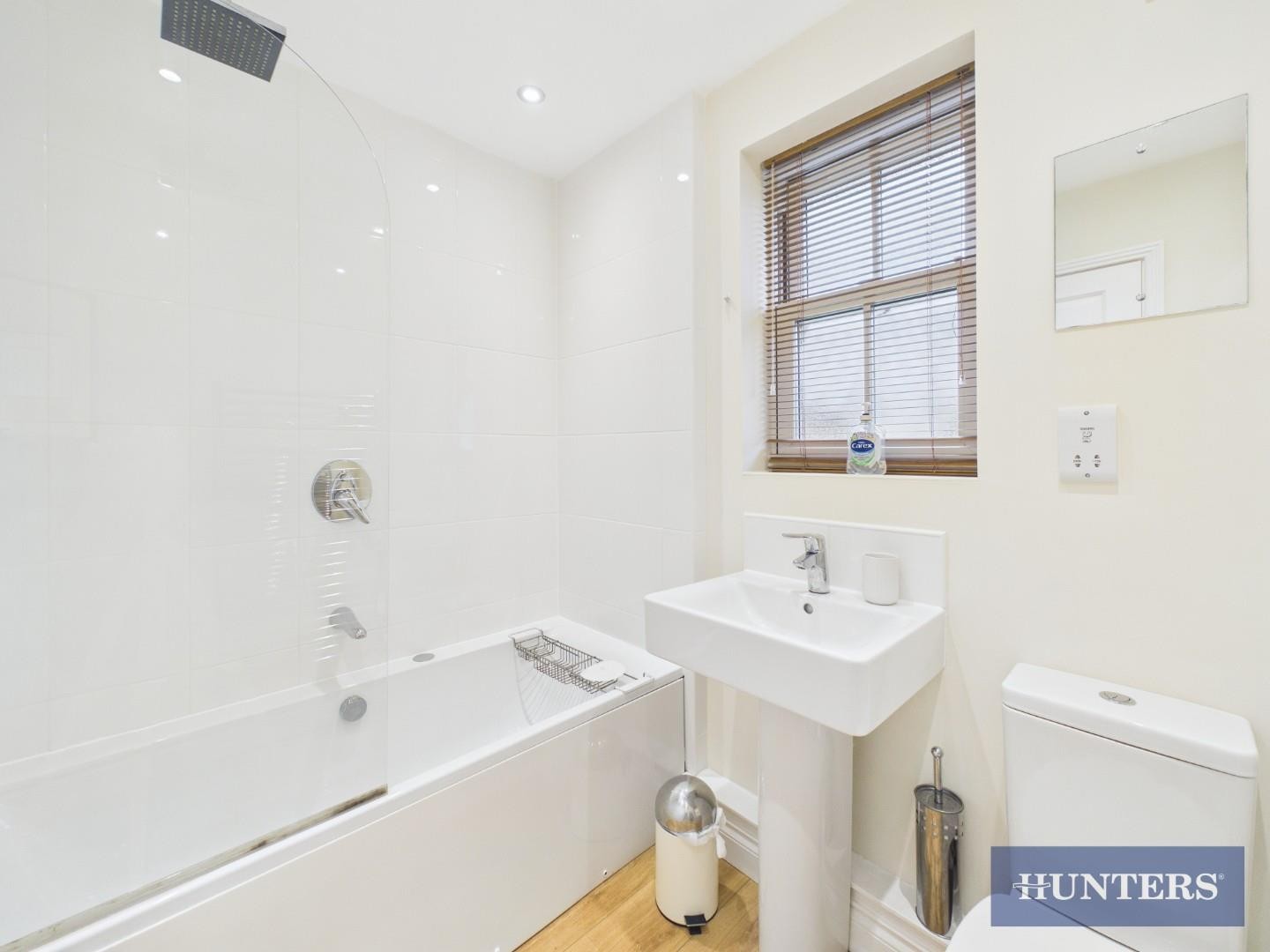 The Parade, Moor Road, Filey image 13