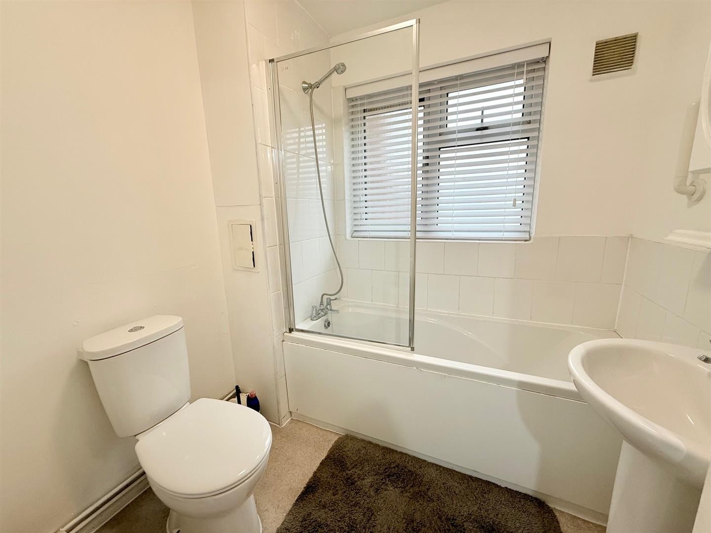 Paradise Road, Waltham Abbey image 7