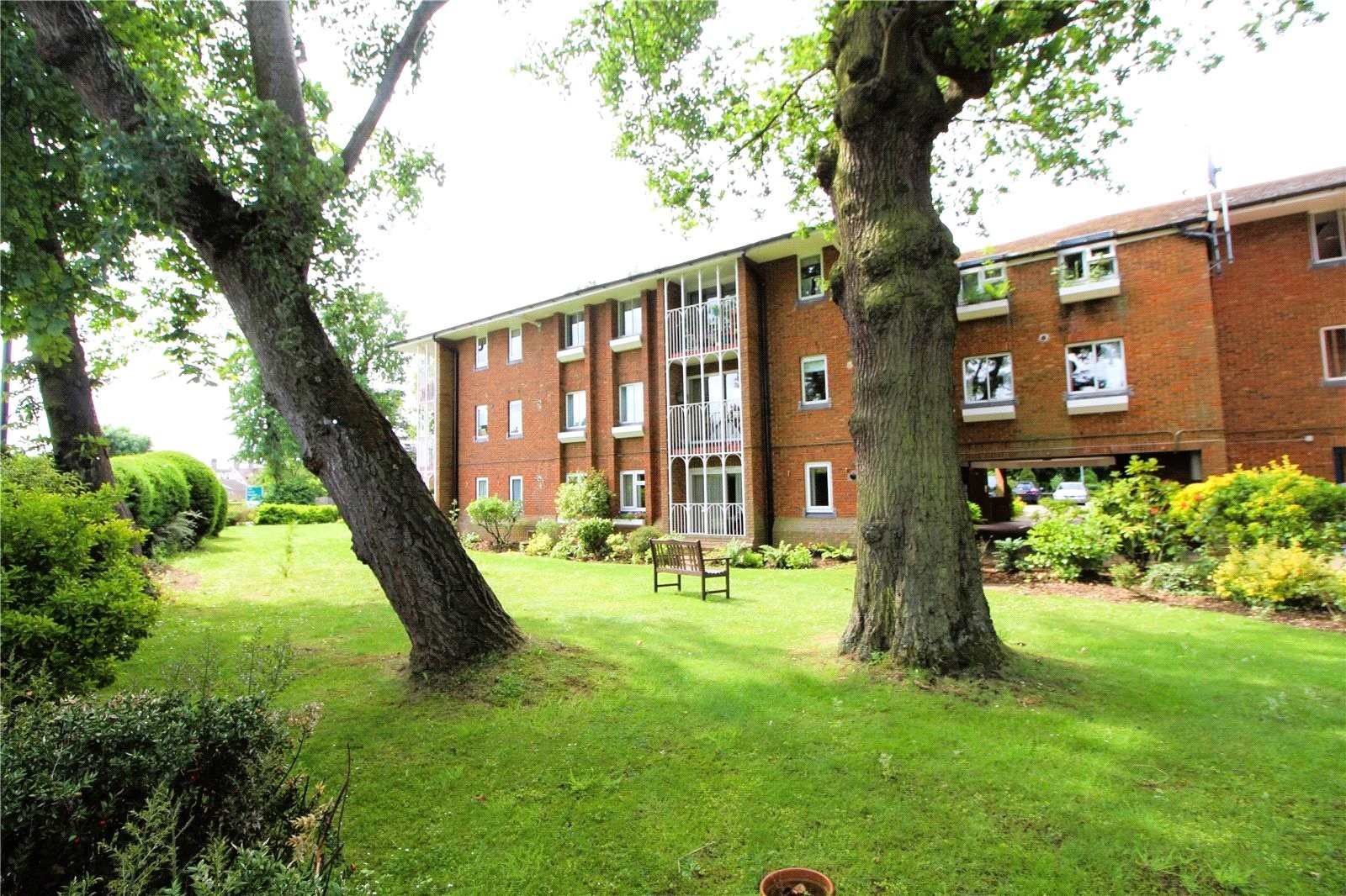 Cavell Drive, Enfield, Middlesex image 1