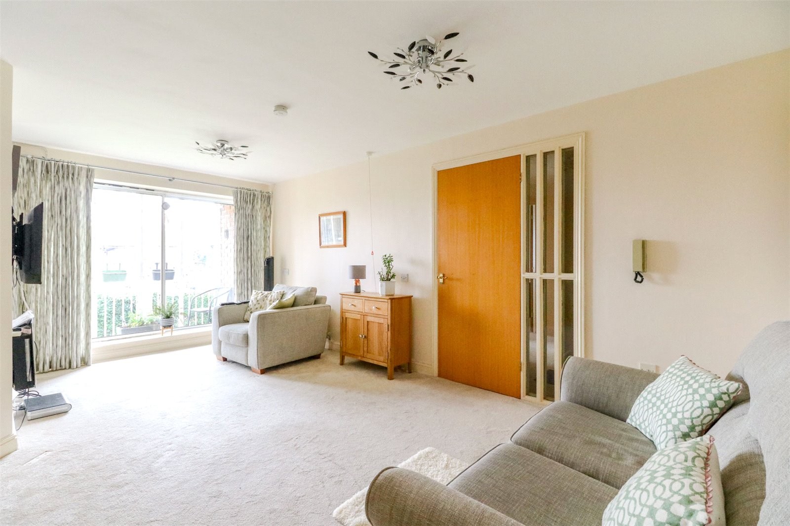 Cavell Drive, Enfield, Middlesex image 4