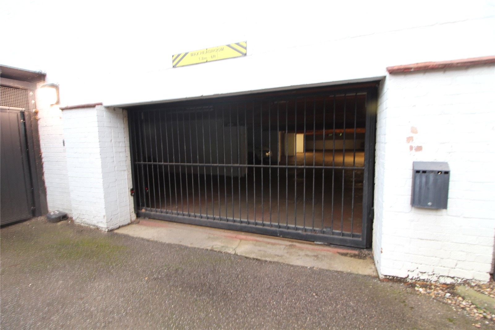 Postern Green, Enfield, Middlesex image 7