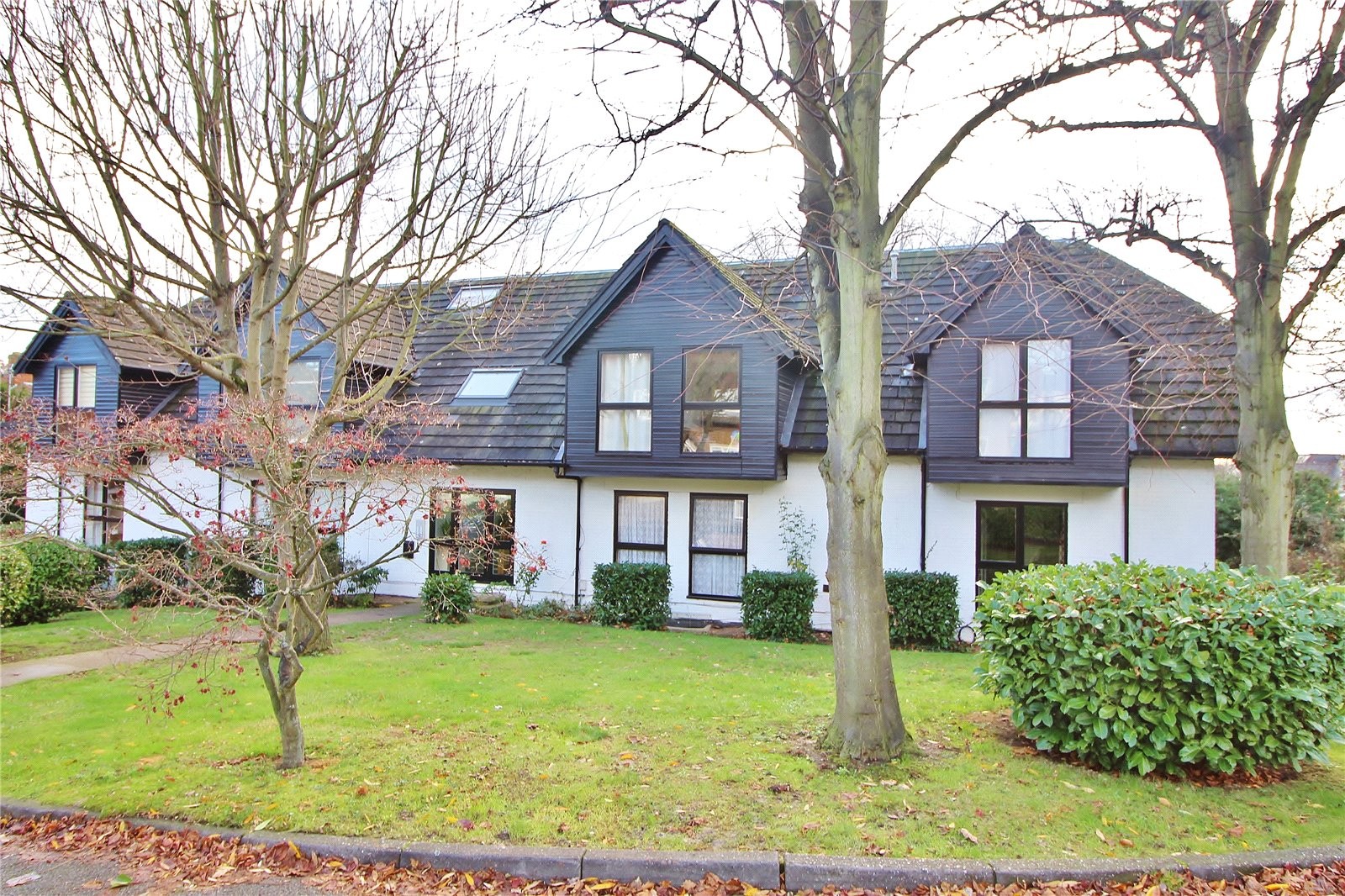 Postern Green, Enfield, Middlesex image 8