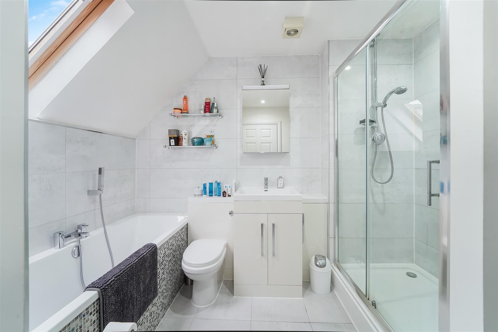 Wingfield Court, Banstead image 15