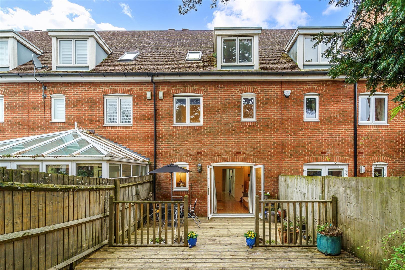 Wingfield Court, Banstead image 16