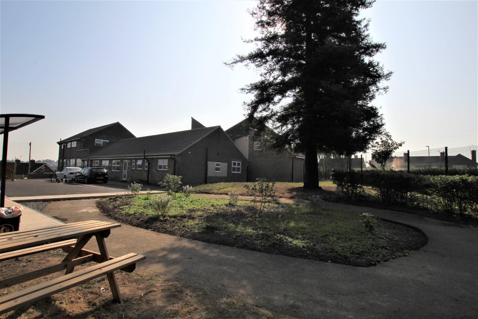 Room 4, Kenilworth Drive, Ilkeston, Derby, DE7 image 15