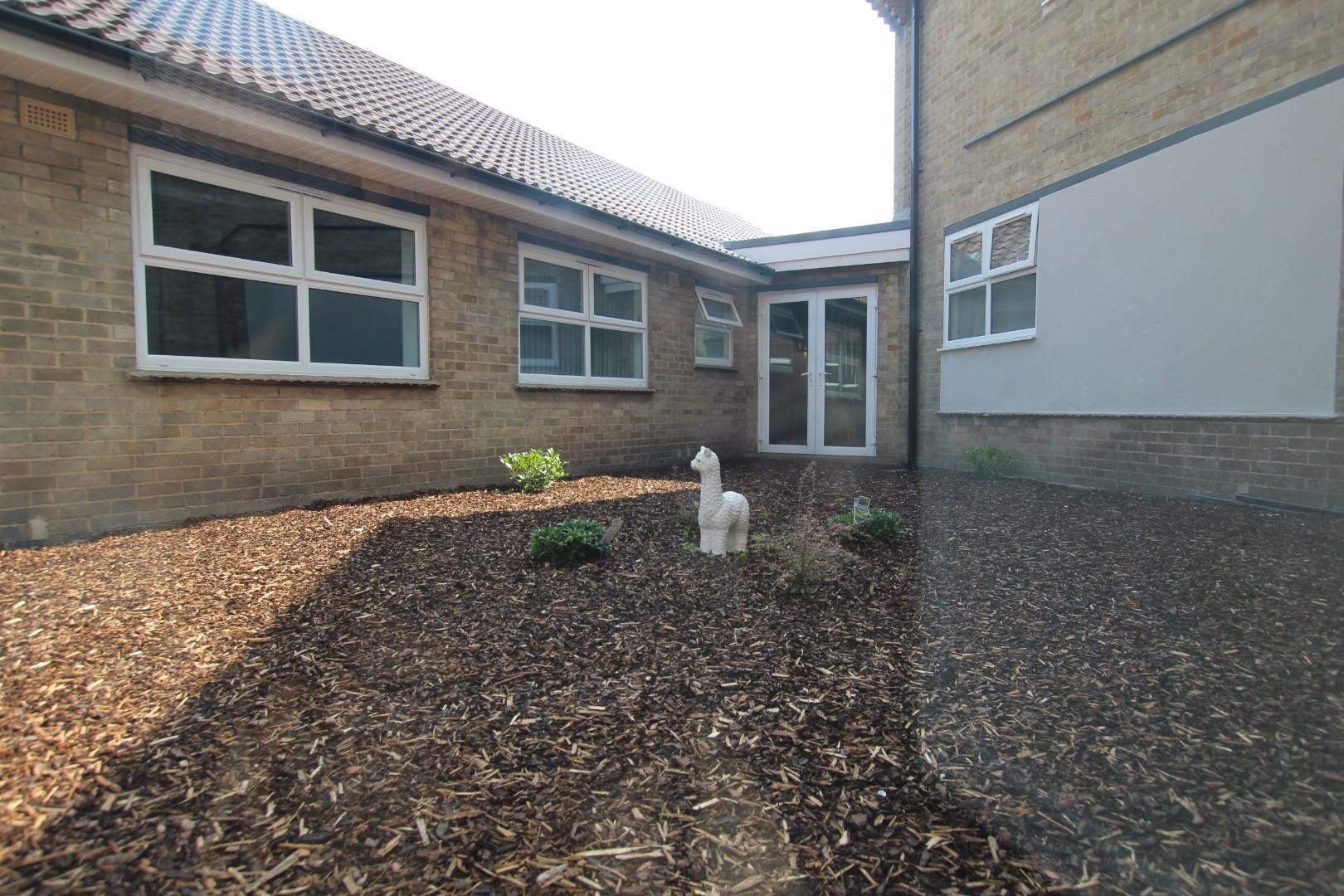 Room 4, Kenilworth Drive, Ilkeston, Derby, DE7 image 19