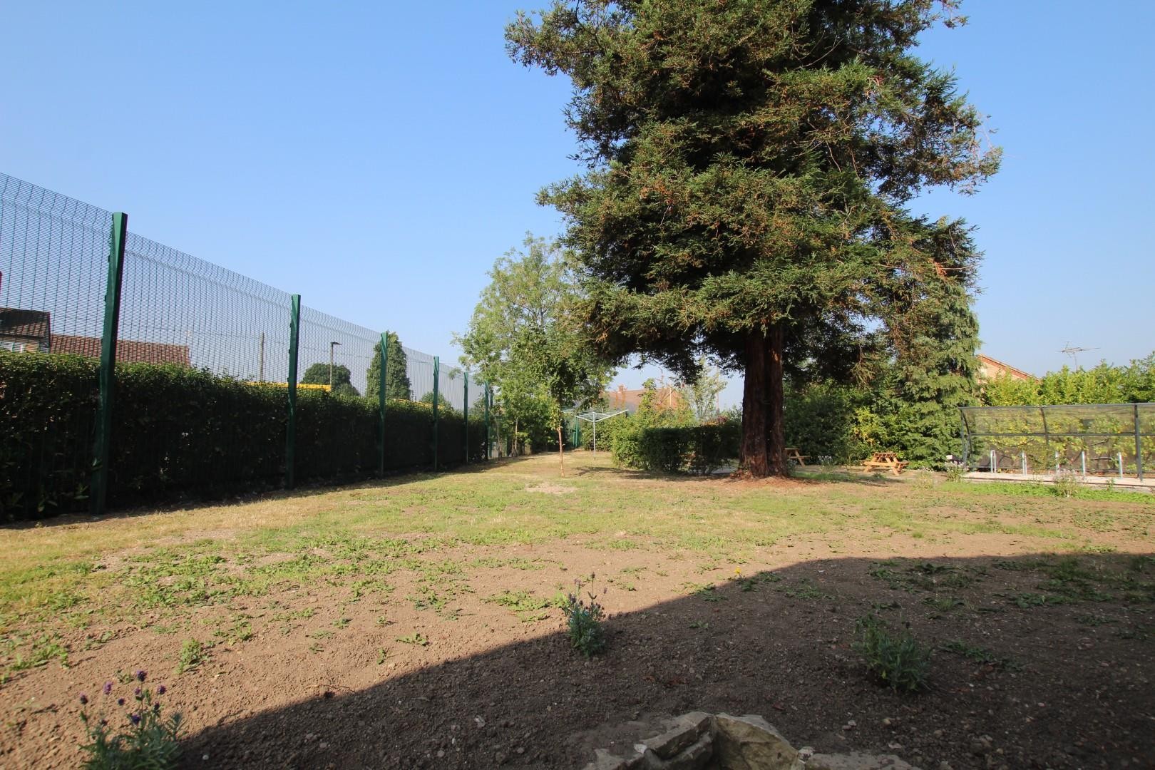 Room 4, Kenilworth Drive, Ilkeston, Derby, DE7 image 7